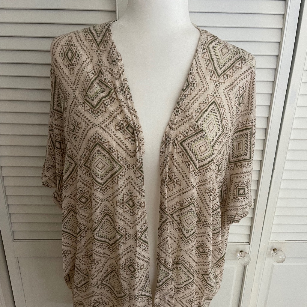 Painted Threads Geometric Patterned Wrap